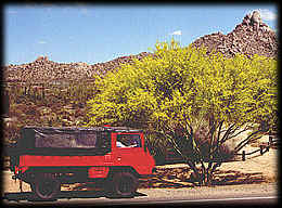Tours de geolog�a en el area de Phoenix -- de que otra forma podr�a saber sobre nuestras rocas especiales? Trabajamos en The Boulders, Four Seasons Scottsdale, Sanctuary en Camelback, el Royal Palms, y Camelback Inn.